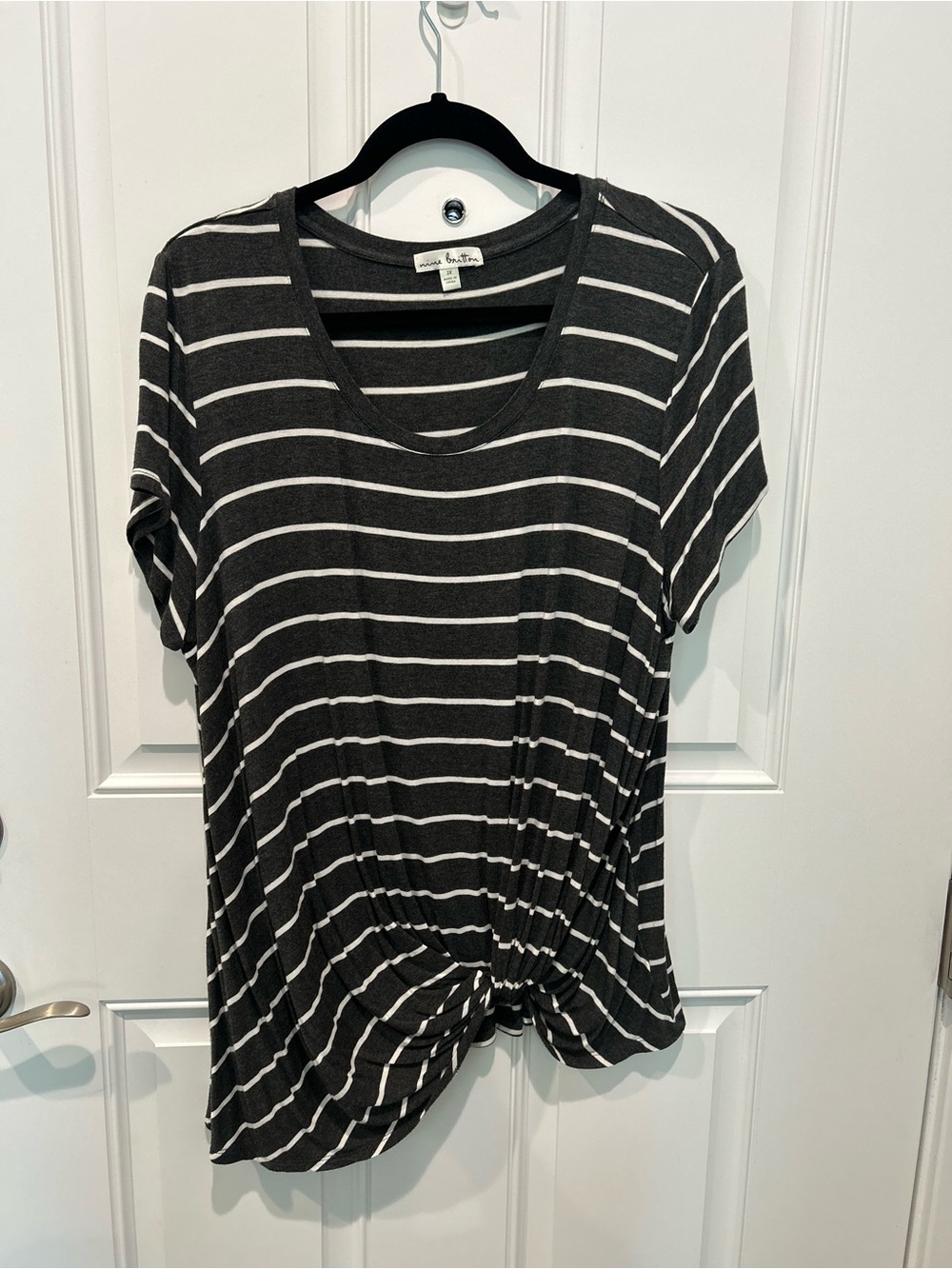 nine britton Gray & White Striped Knot-Front Short Sleeve Tee